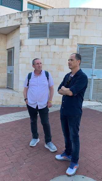 רן יקיר ומוטי ליטר מחכים שידיעו להם שהתבעיה נדחתה על הסף